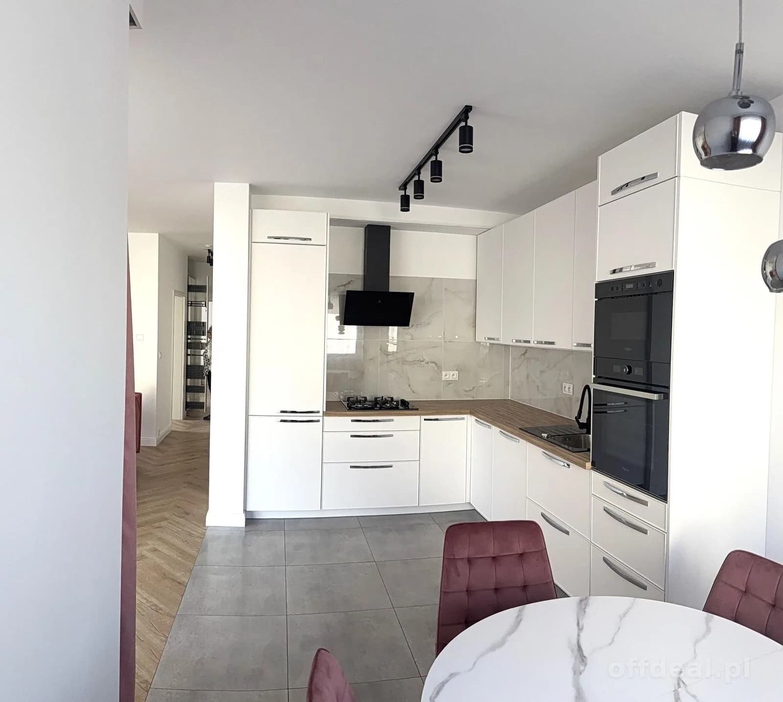 appartement à louer à Warszawa, Wawer, Zerzeń | 3 pièces | 80 m²