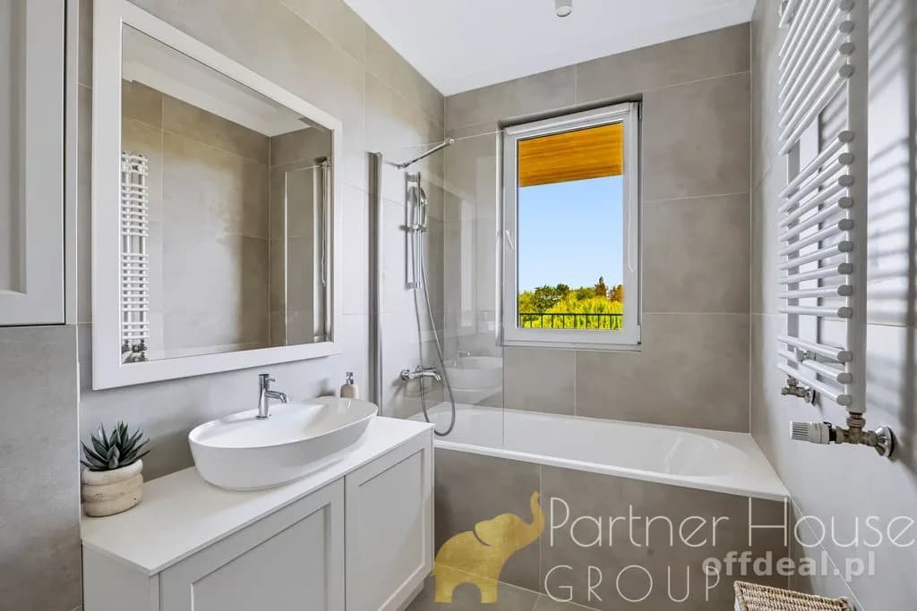 Świeżo wykończony apartament - PIERWSZY NAJEMCA