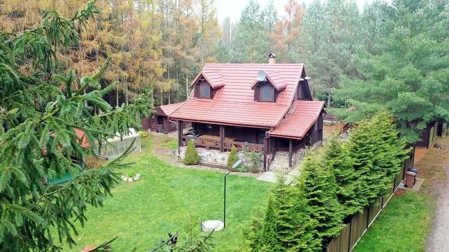 Dom, łódź i pomost nad jeziorem Tyrkło Góra 50 gm Orzysz