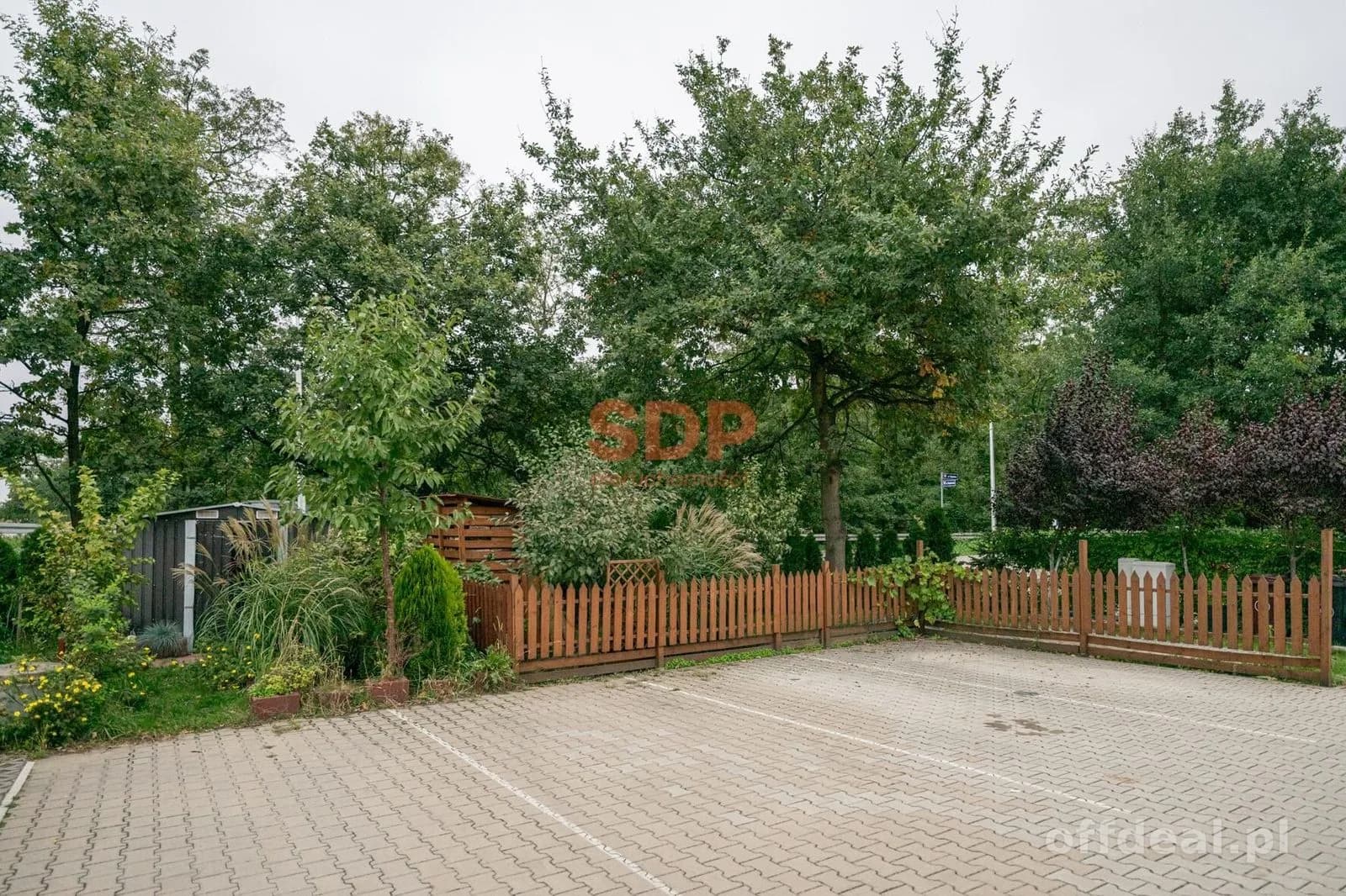 Mieszkanie w szeregu w cichej okolicy | Ogródek | 2 miejsca postojowe