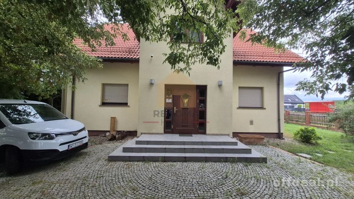 Dom wolnostojący 160 m2, Duża działka 1000 m2