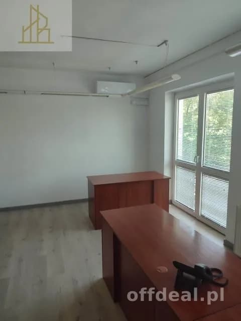 bien commercial à louer à Warszawa, Kawęczyn | 178,38 m²