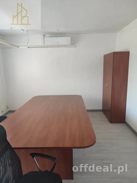 bien commercial à louer à Warszawa, Kawęczyn | 178,38 m²