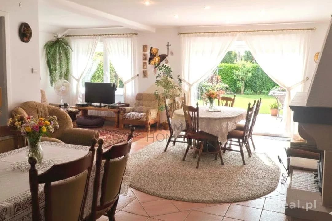 7-Zimmer Haus zum Verkauf in Wieleń | 202 m²