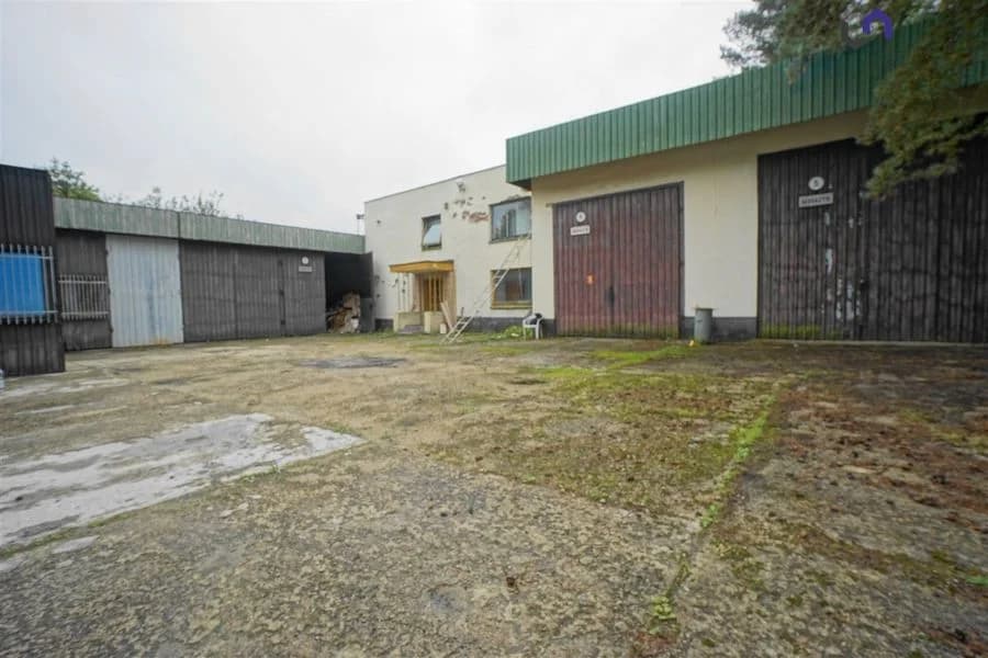 commercial property for sale in Siewierz | 842 m²