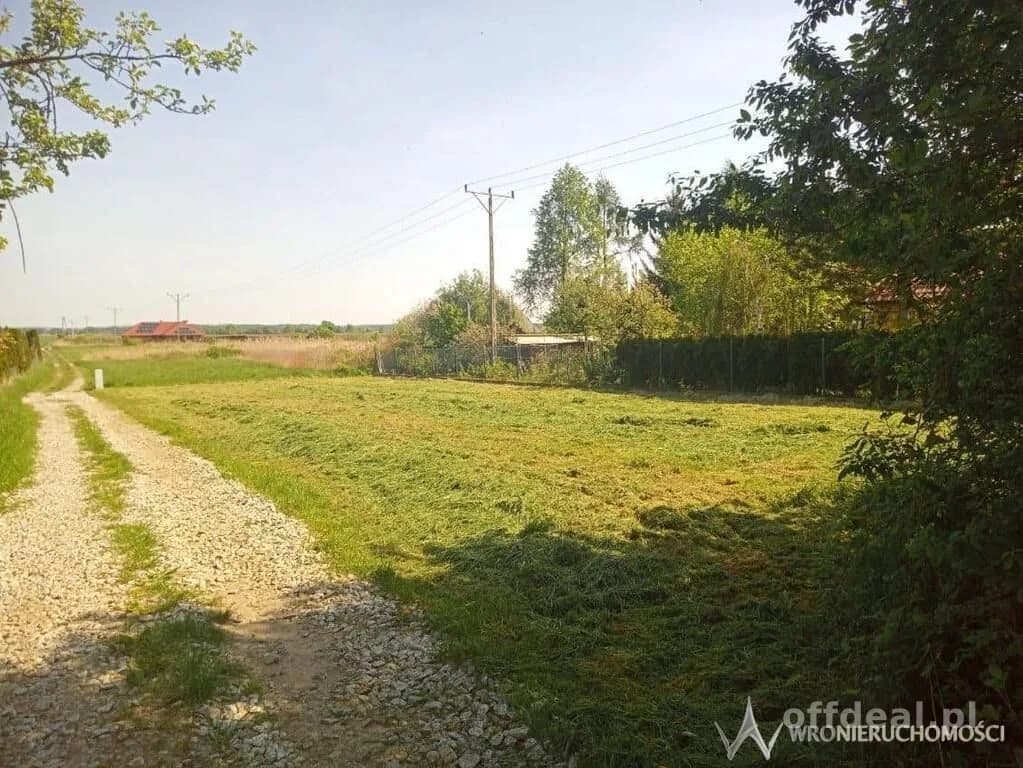 Działka budowlana 928 m² z WZ – Wilkszyn