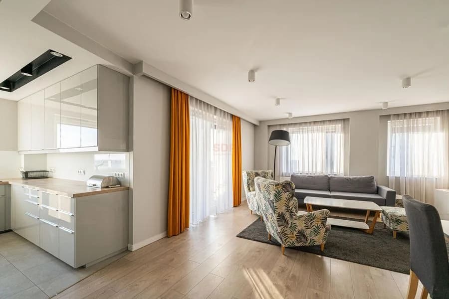 Apartament na 13 piętrze z widokiem – 4 pokoje z garderobą, tarasem