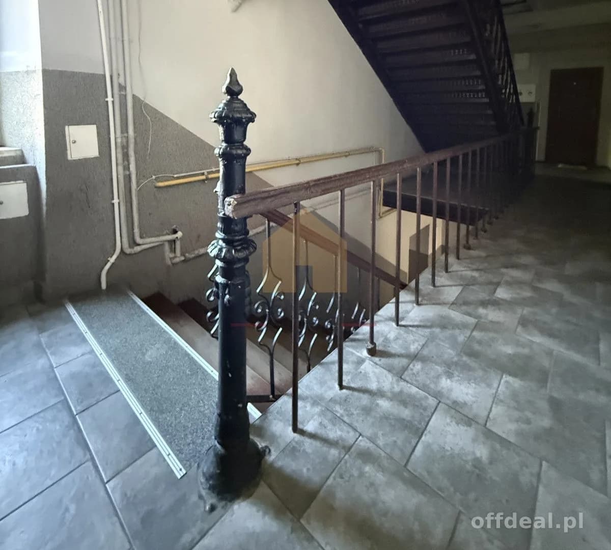 Ładna kawalerka 40m2 na 1 - piętrze.