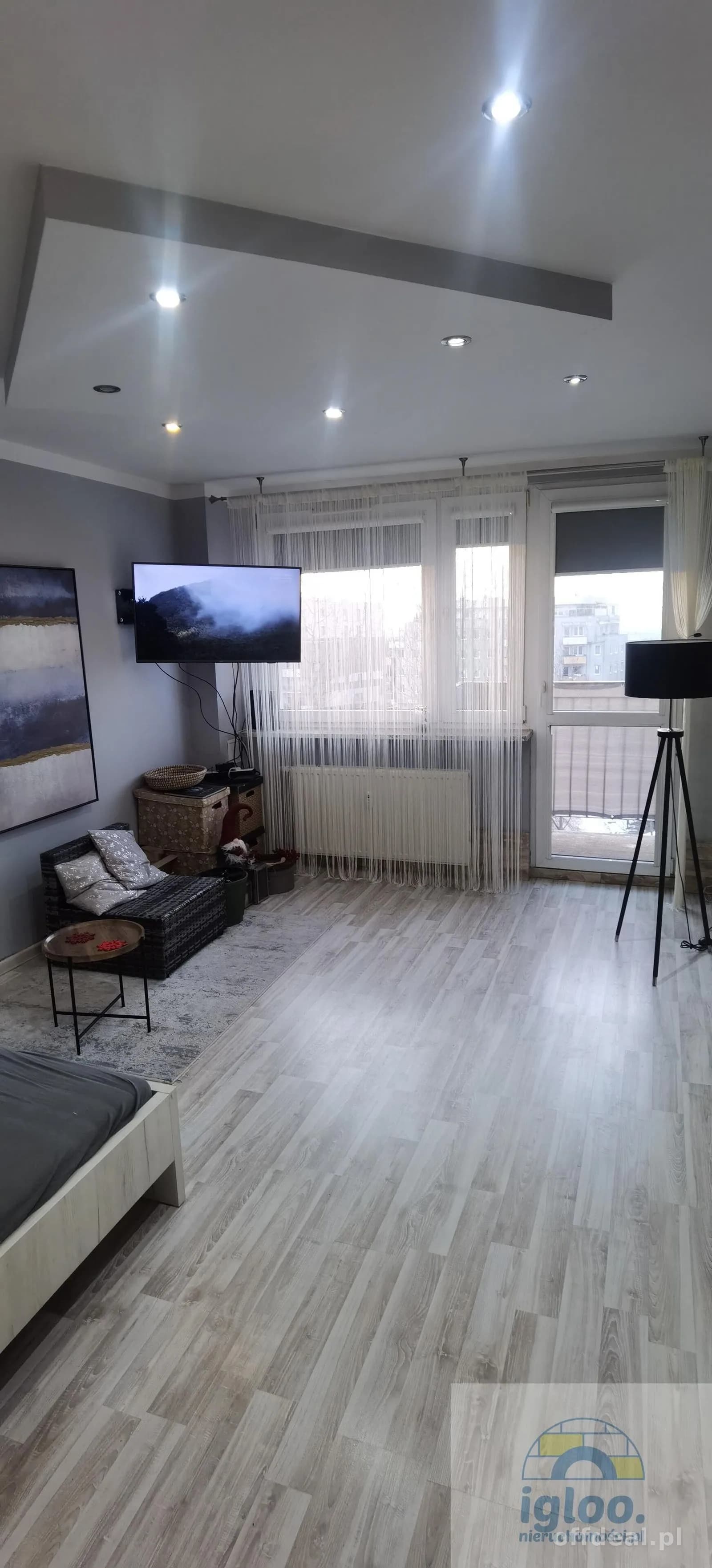 Mieszkanie 50m2 po remoncie -urządzone- Balkon- Bez Gazu- os.Stok