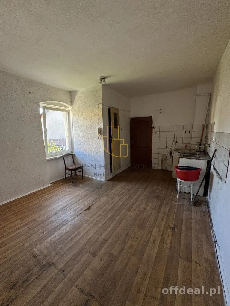 79,9m² | do generalnego remontu | 1 piętro | Cieplice