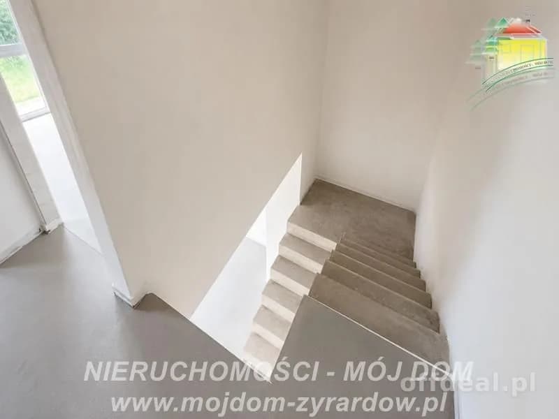 5-Zimmer Haus zum Verkauf in Chylice | 136,98 m²