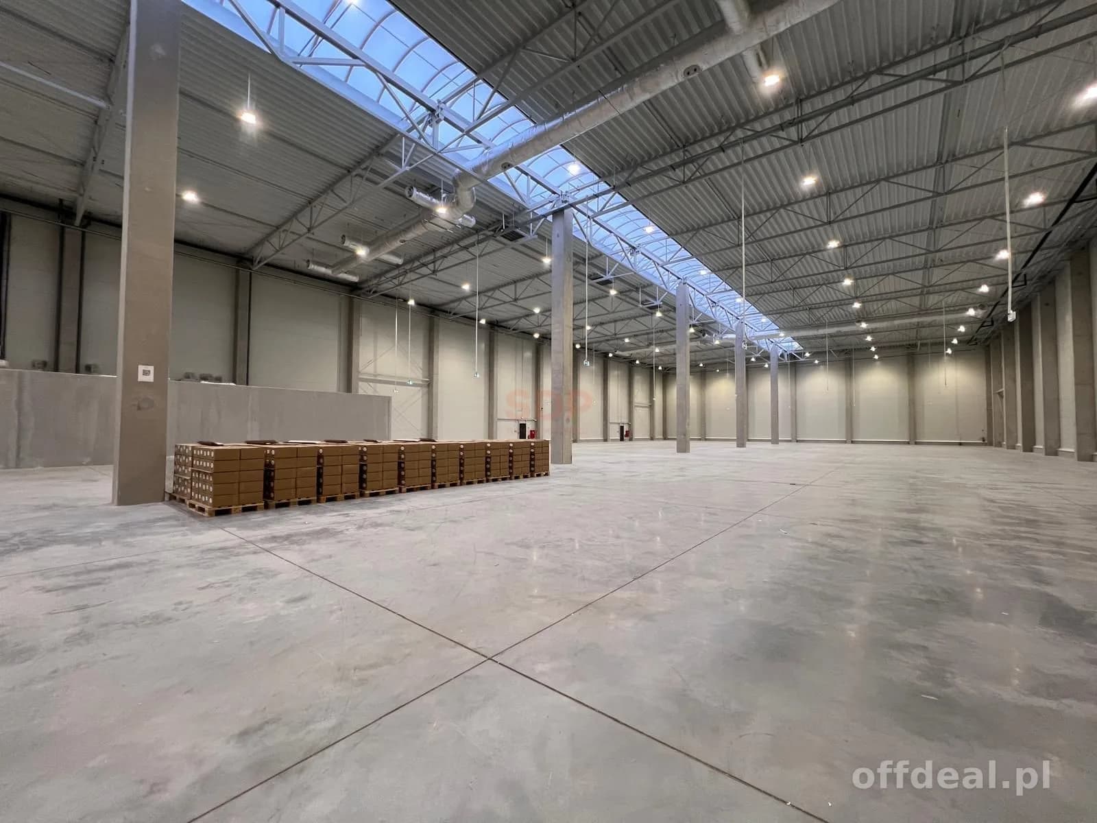 Gewerbeimmobilie zur Miete in Domasław | 1.800 m²