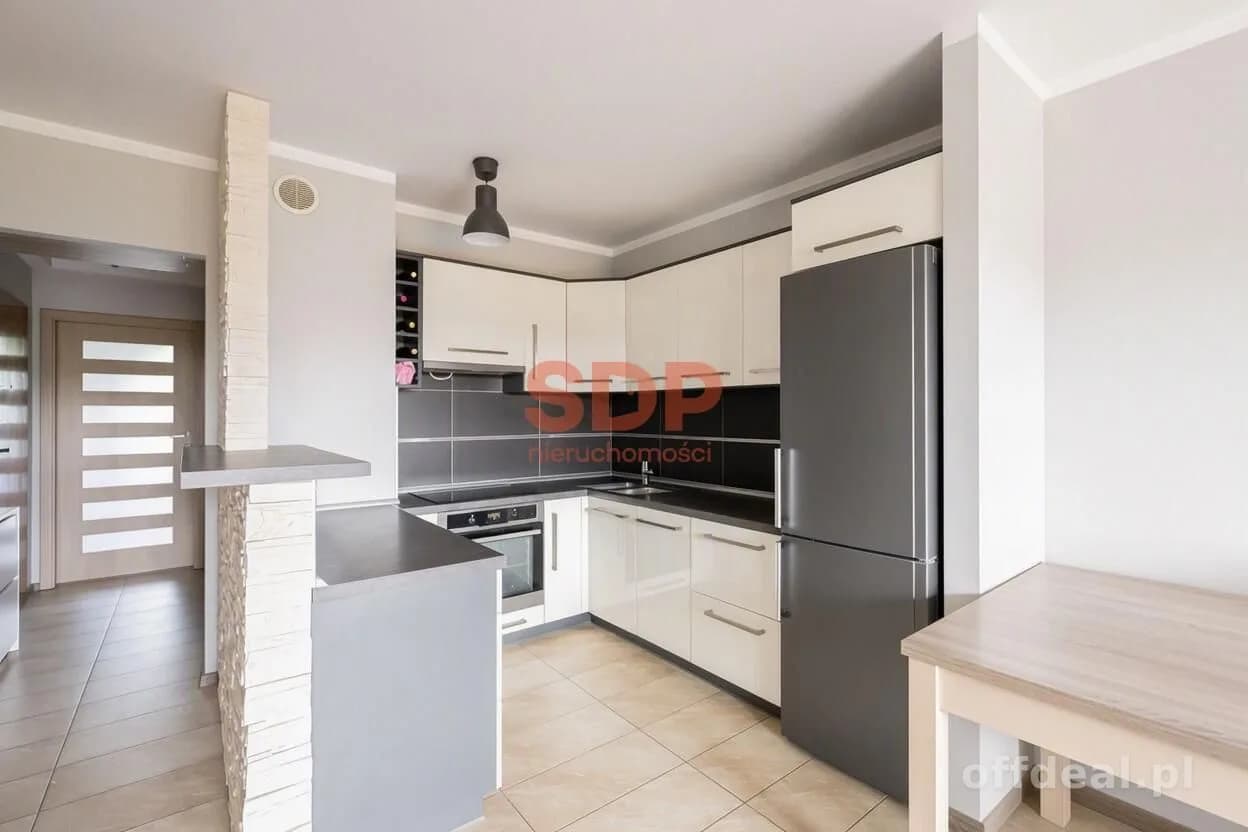 2-stronne mieszkanie, zamykanym garaż, duży balkon