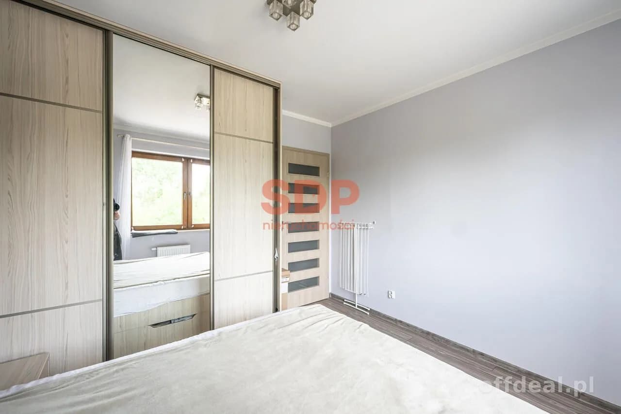 2-stronne mieszkanie, zamykanym garaż, duży balkon