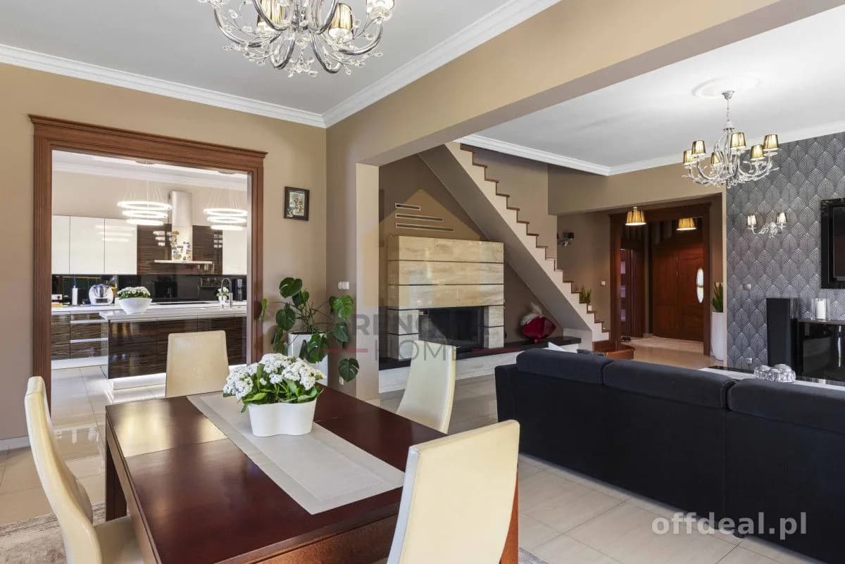 Rodzinny dom z basenem 400m2, Basen | Duży Ogród