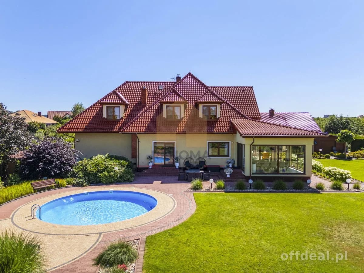 Rodzinny dom z basenem 400m2, Basen | Duży Ogród
