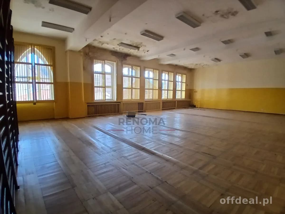 Budynek użytkowy 859 m² | Wałbrzych | inwestycyjny