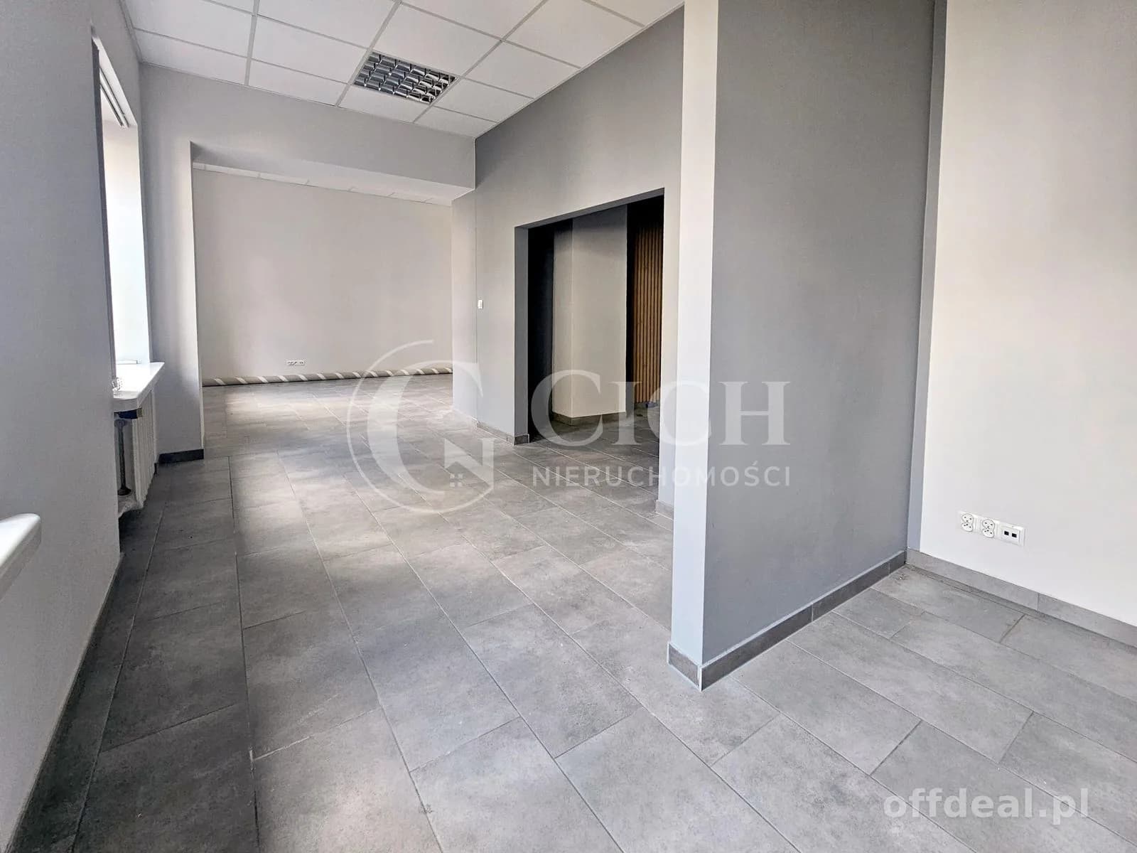 комерційна нерухомість в оренду у Tarnów | 45,2 m²