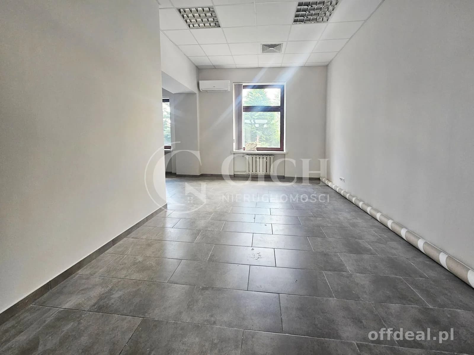 комерційна нерухомість в оренду у Tarnów | 45,2 m²