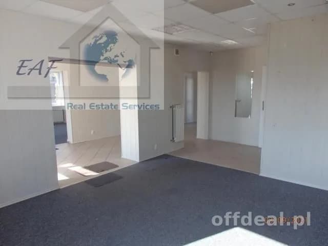 bien commercial à louer à Sękocin Nowy | 210 m²