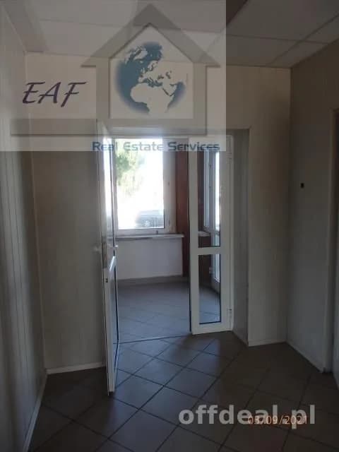 bien commercial à louer à Sękocin Nowy | 210 m²
