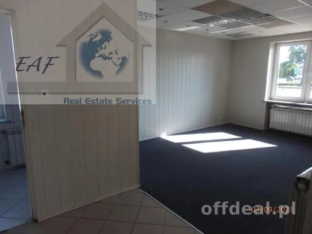 bien commercial à louer à Sękocin Nowy | 210 m²
