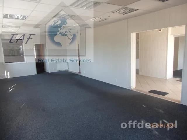 bien commercial à louer à Sękocin Nowy | 210 m²