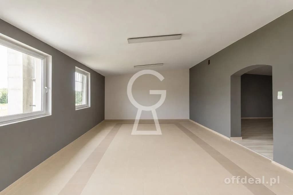 Obiekt handlowo usługowy 643 m² – Złotoryja
