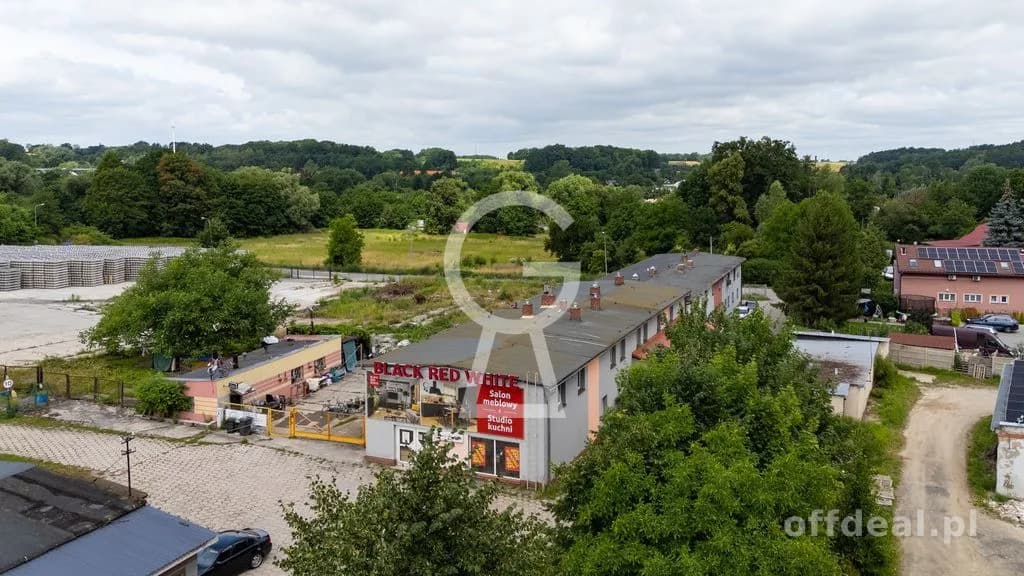 Obiekt handlowo usługowy 643 m² – Złotoryja
