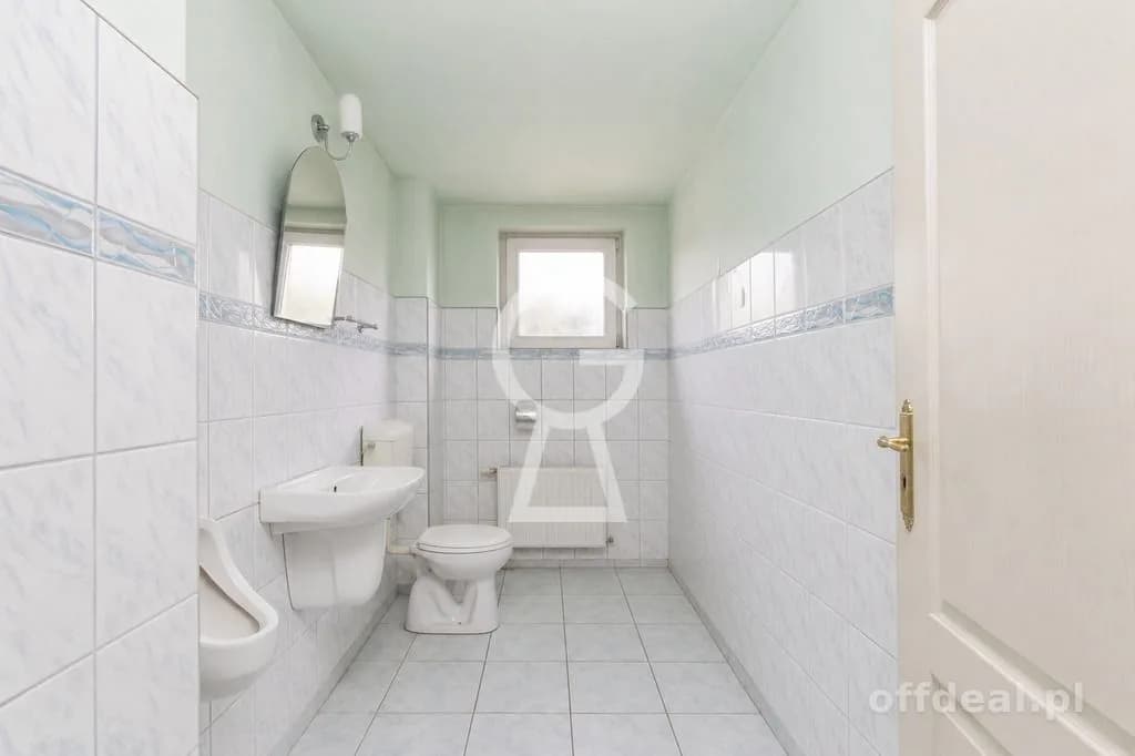 Obiekt handlowo usługowy 643 m² – Złotoryja