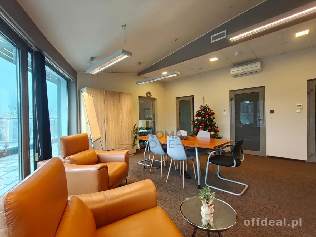 комерційна нерухомість на продаж у Wrocław, Krzyki, Gaj | 10-кімн. | 256 m²