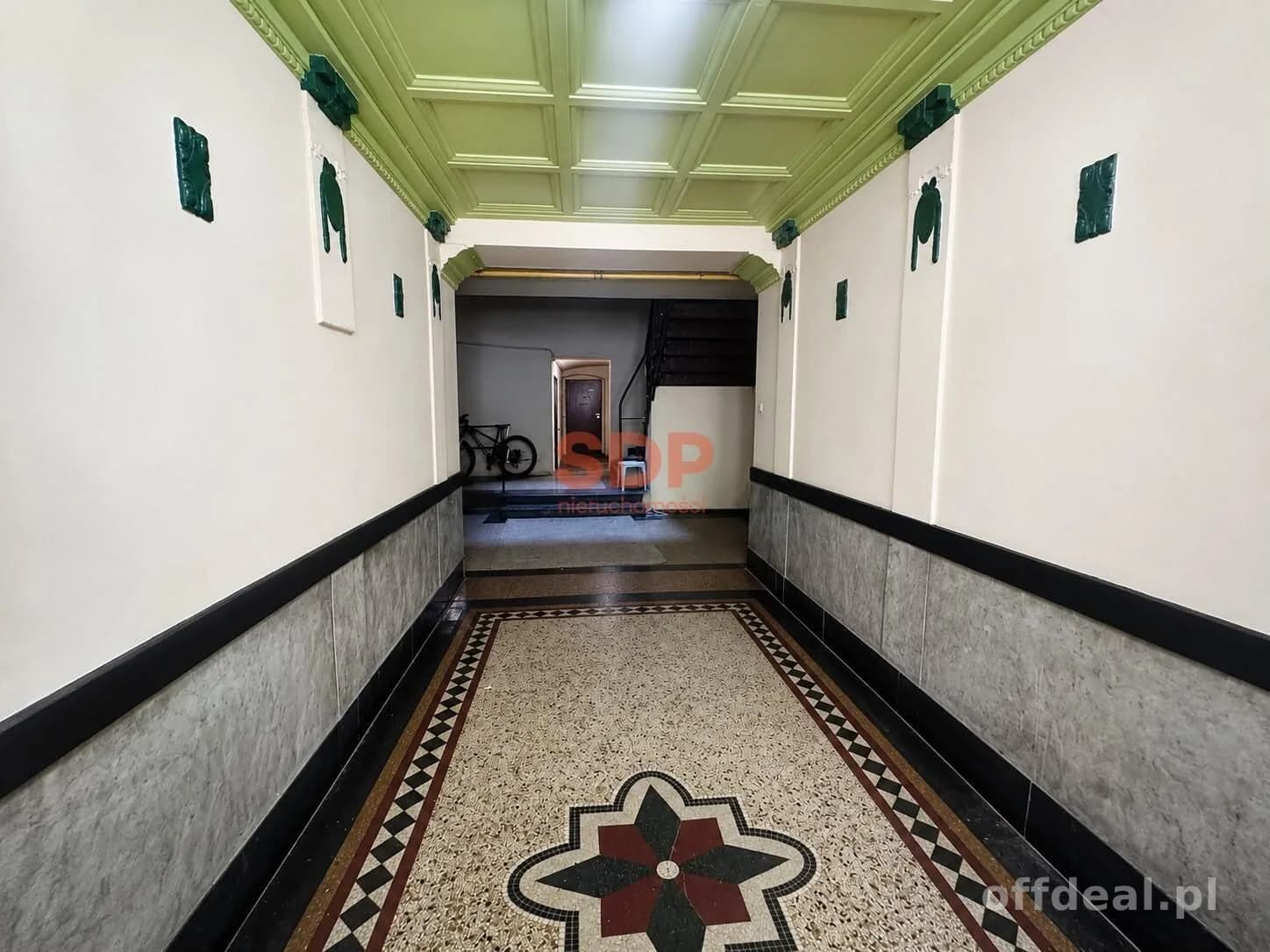 4-pokojowe mieszkanie z 2 balkonami w centrum miasta | 2 piwnice