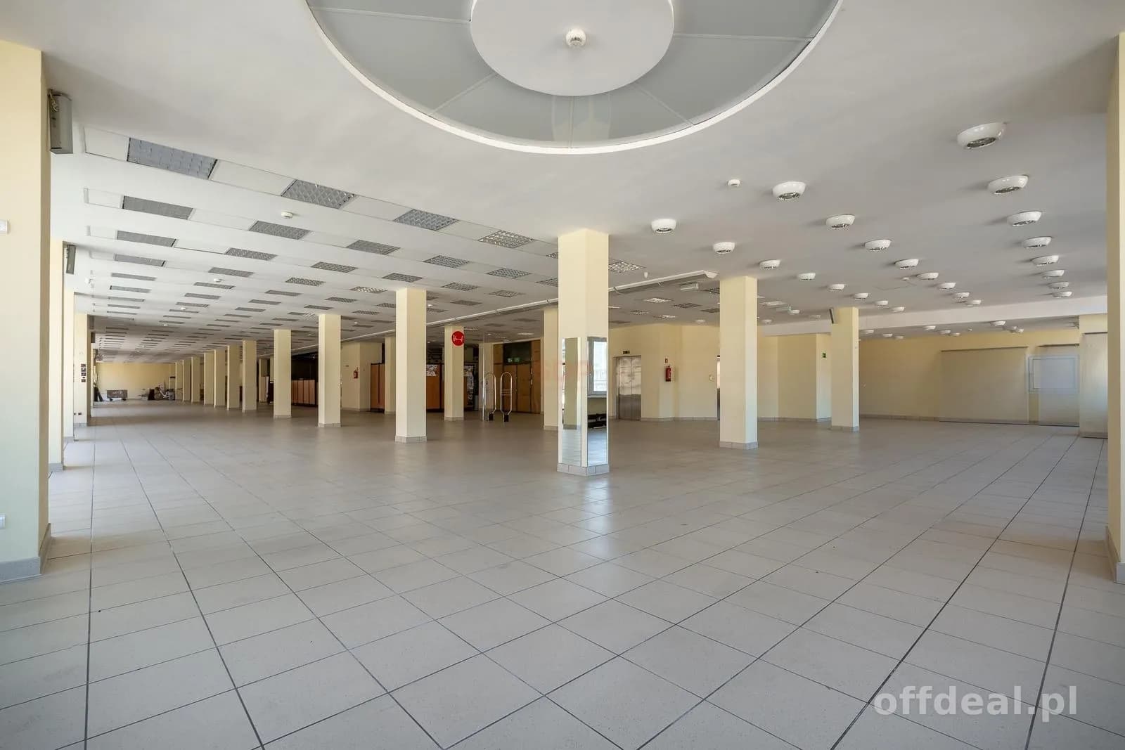 Gewerbeimmobilie zur Miete in Wrocław, Stare Miasto | 900 m²
