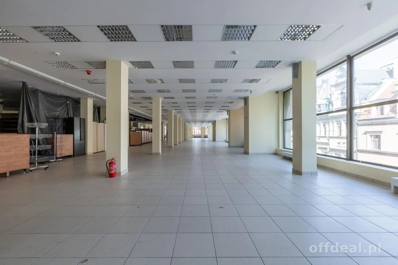 Gewerbeimmobilie zur Miete in Wrocław, Stare Miasto | 900 m²