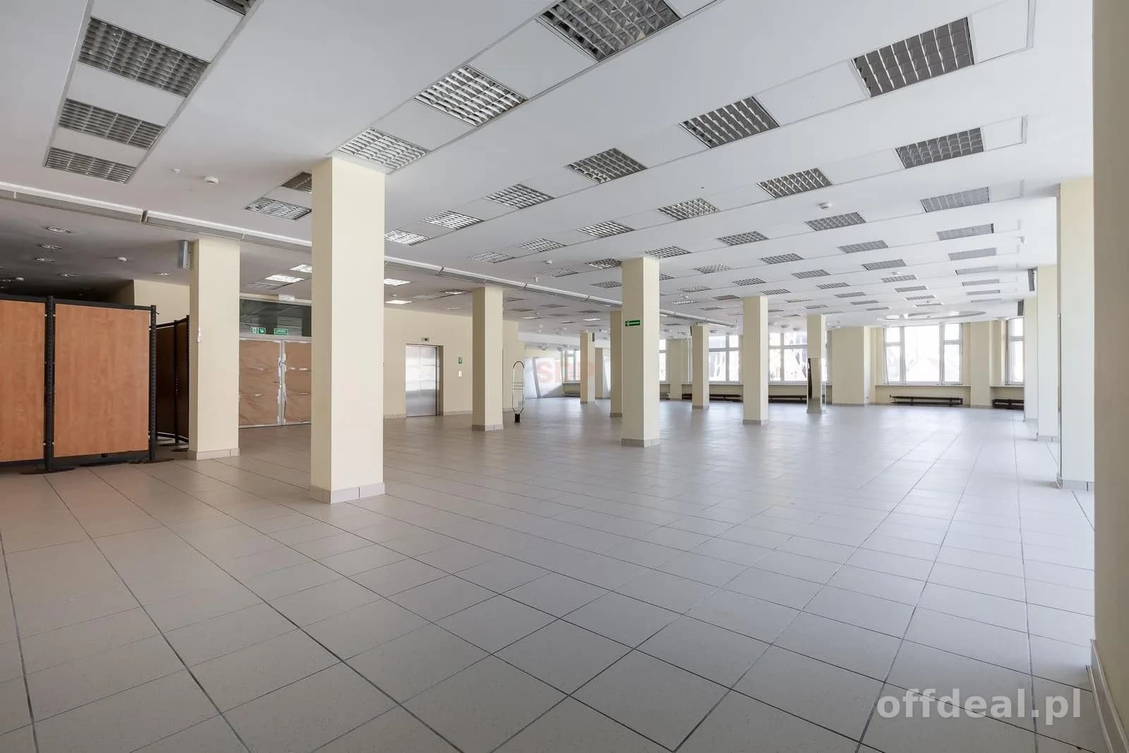 Gewerbeimmobilie zur Miete in Wrocław, Stare Miasto | 900 m²
