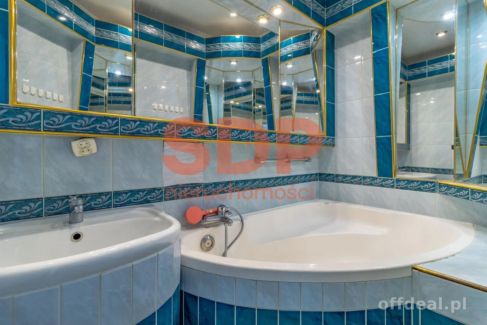 2 pokoje | 51,83 m2 | Balkon typu loggia | Piotrkowska