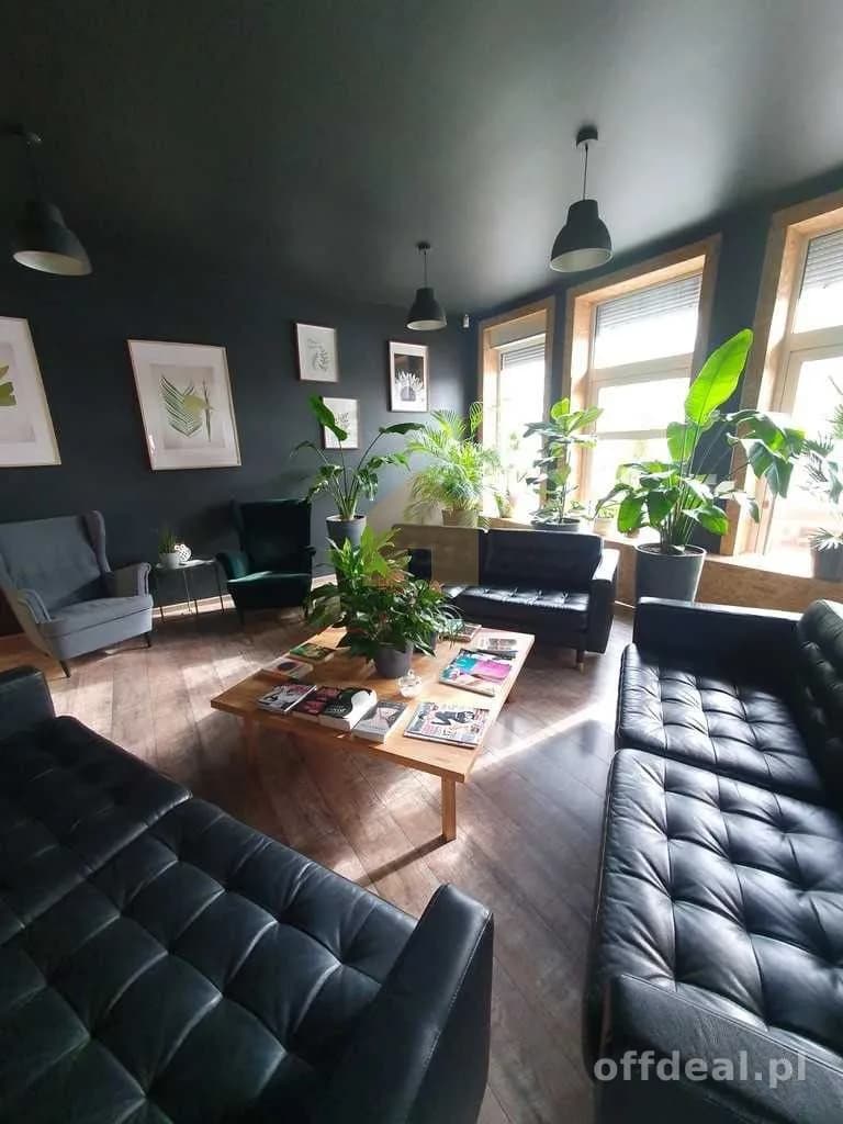 Lokal 184 m2 z możliwością rozbudowy w DDZ