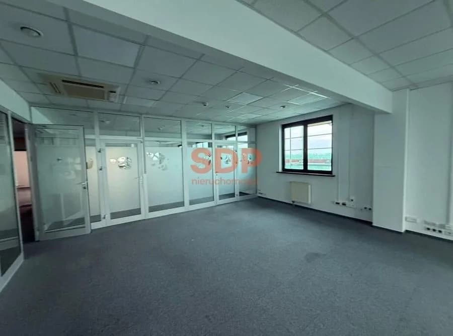 bien commercial à louer à Warszawa, Włochy, Okęcie | 47,16 m²