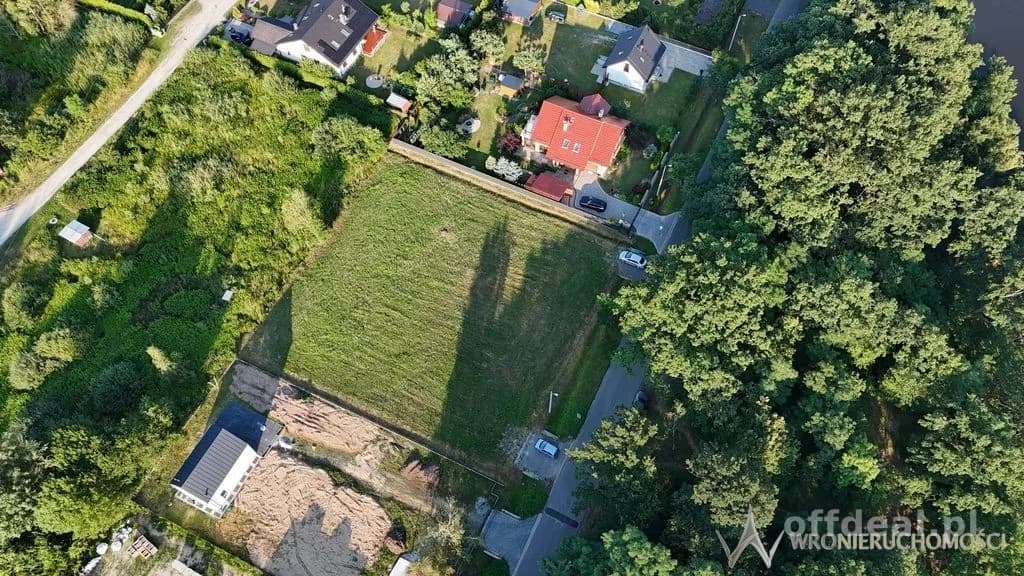 Działka nad jeziorem * 2200 m2 * budowlana