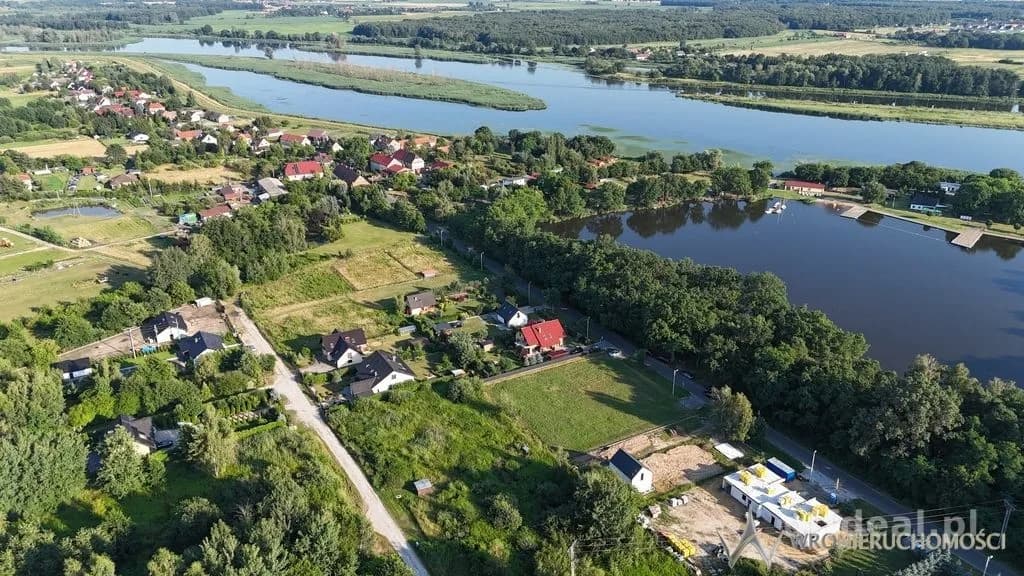 Działka nad jeziorem * 2200 m2 * budowlana