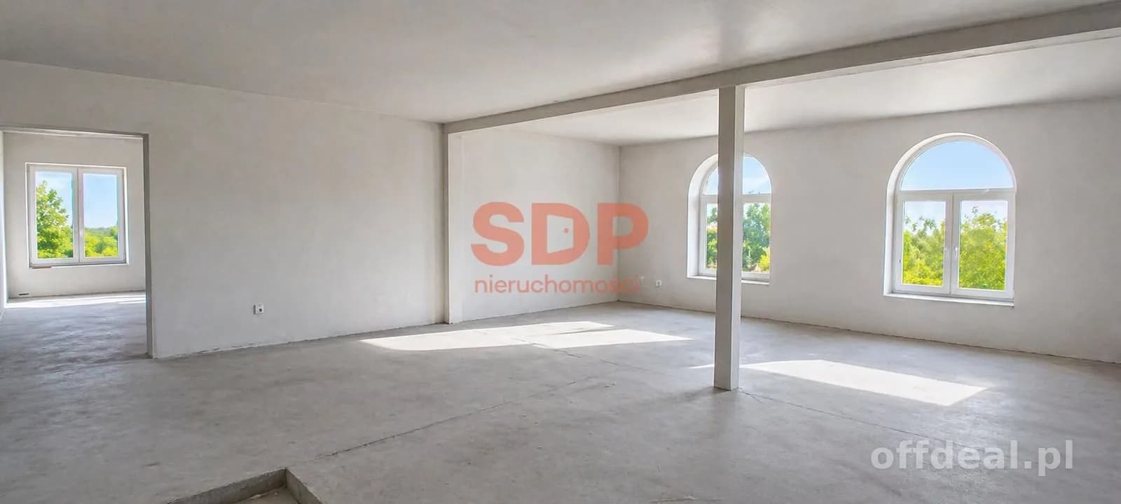 Duży dom do wykończenia / pensjonat / 10 pokoi / działka 15,5 ar