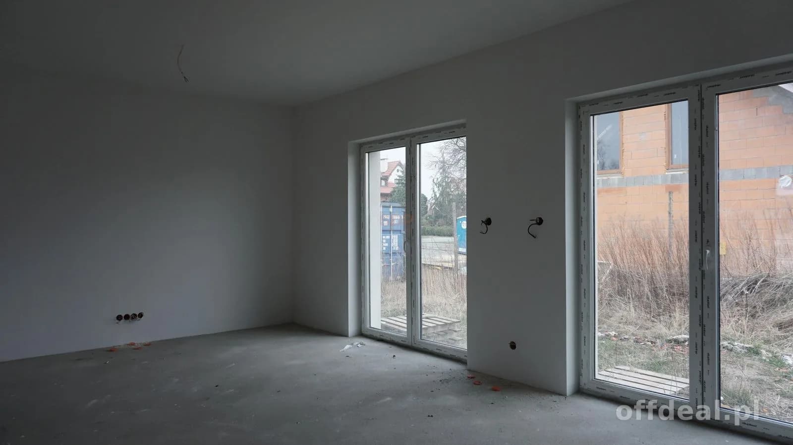 Bliźniak 140 m2, działka 450 m2. Stan deweloperski.