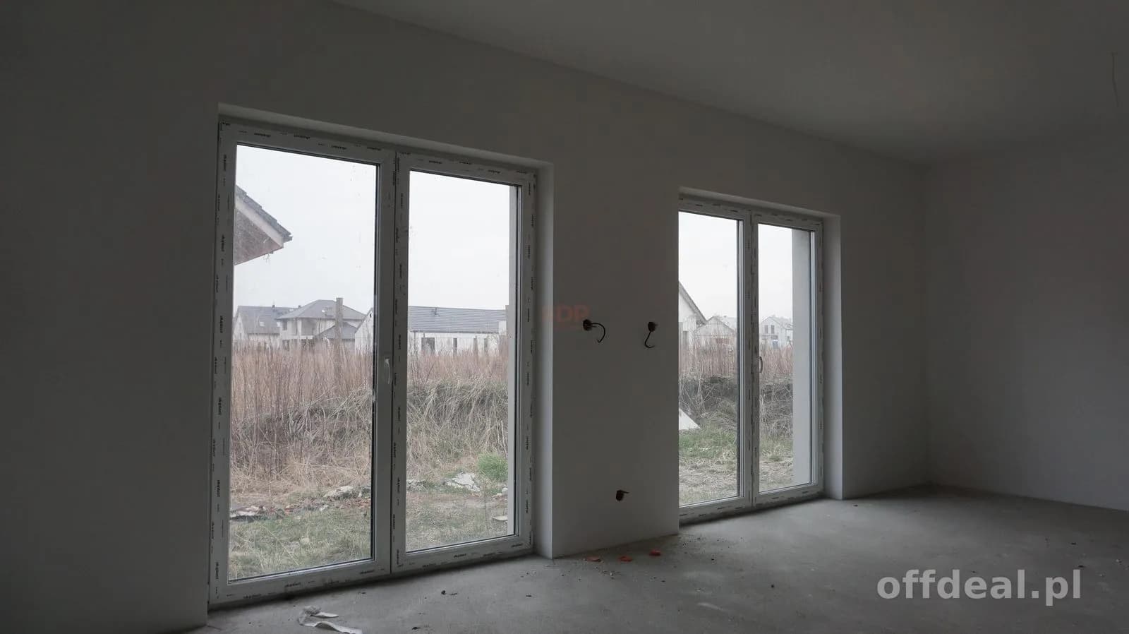 Bliźniak 140 m2, działka 450 m2. Stan deweloperski.