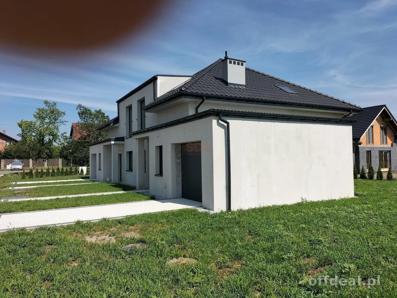 Bliźniak 140 m2, działka 450 m2. Stan deweloperski.