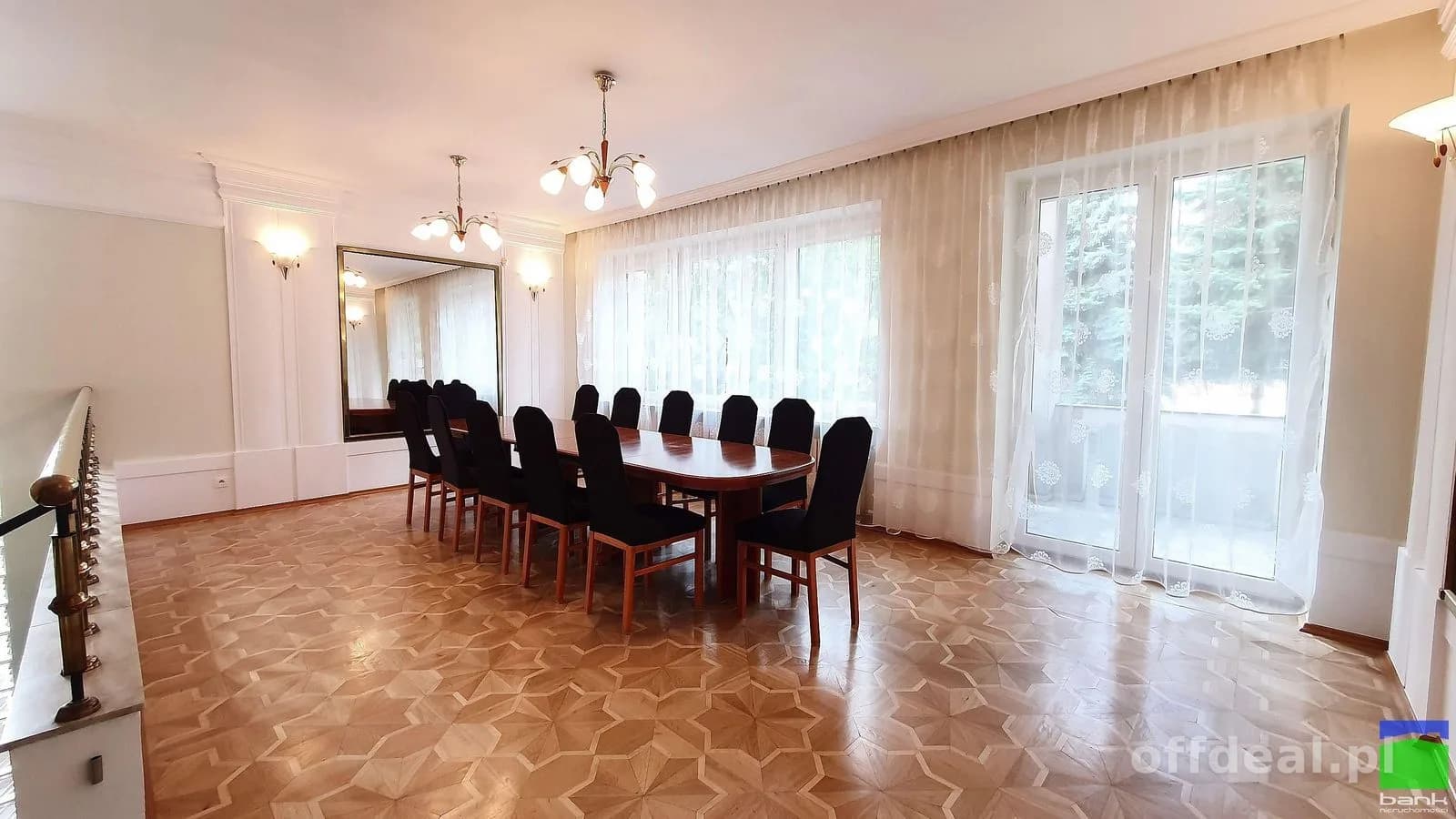 Julianów - do wynajęcia dom 300 m2 dwa garaże