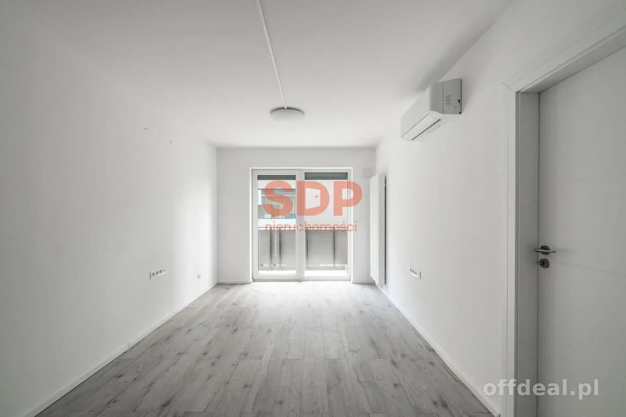 Biurowy lokal na Ołtaszynie, dostępny od zaraz