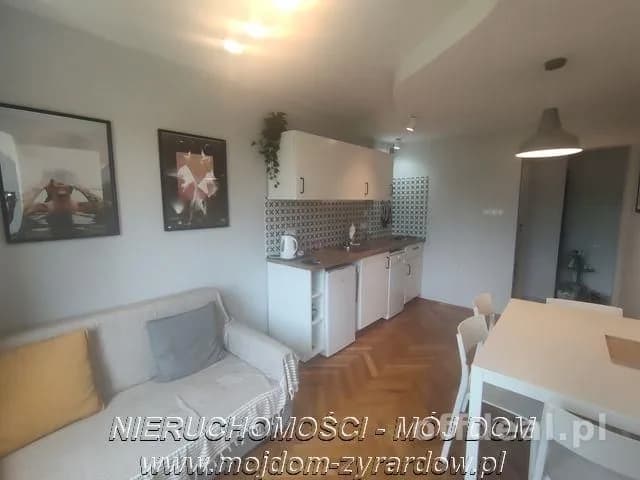 7-Zimmer Haus zum Verkauf in Puszcza Mariańska | 260 m²