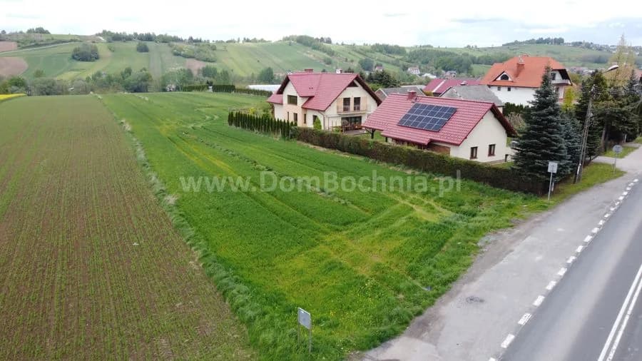 Łapczyca 99ar działka budowlana przy drodze