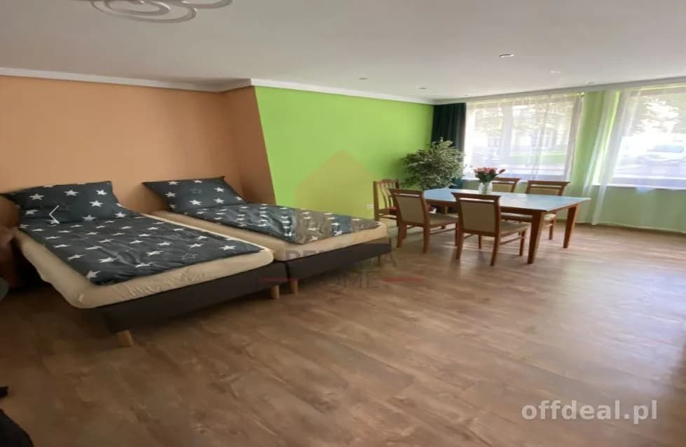 Duże mieszkanie z własnym parkingiem!