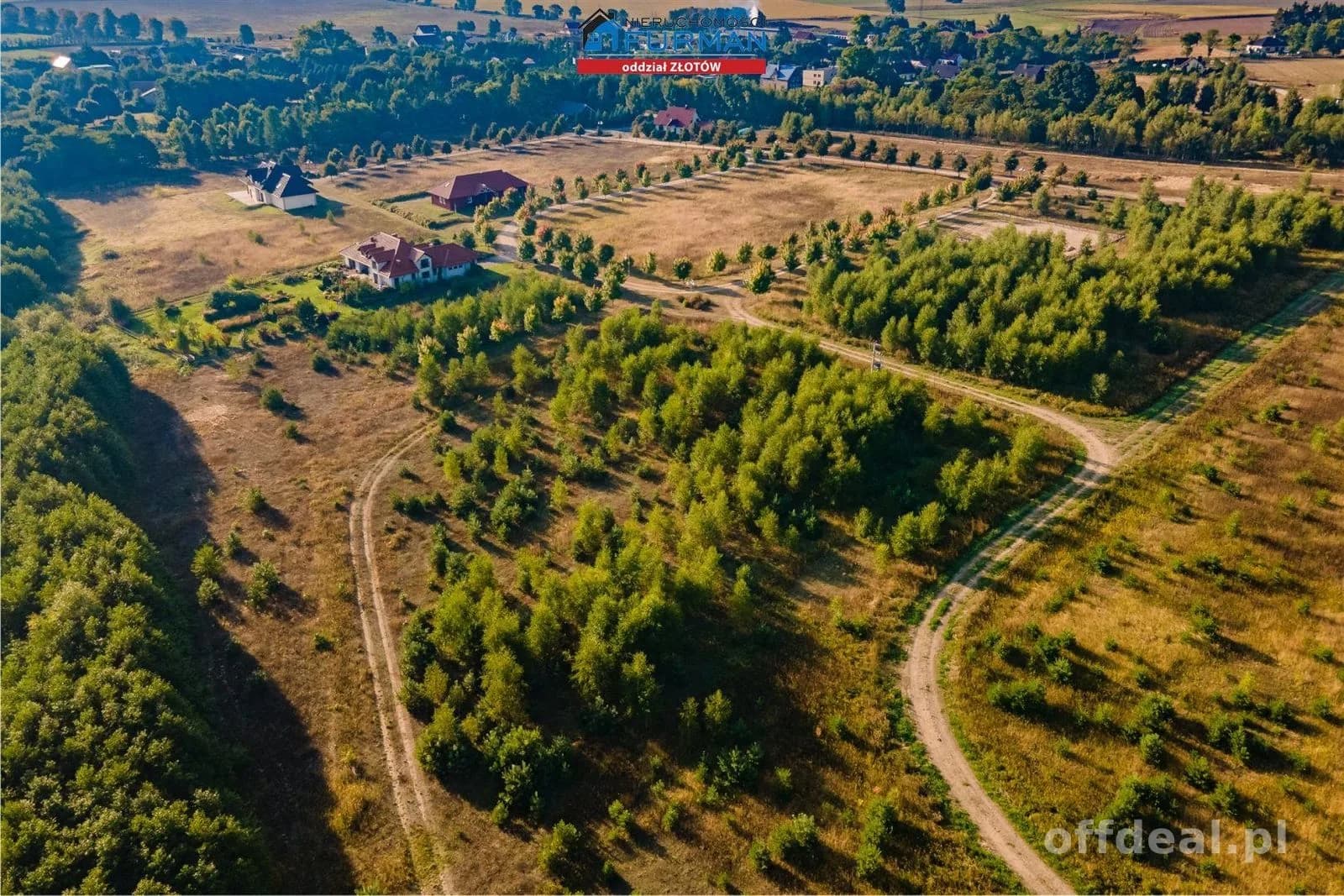 DZIAŁKA NAD JEZIOREM NA SPRZEDAŻ W ZALESIU